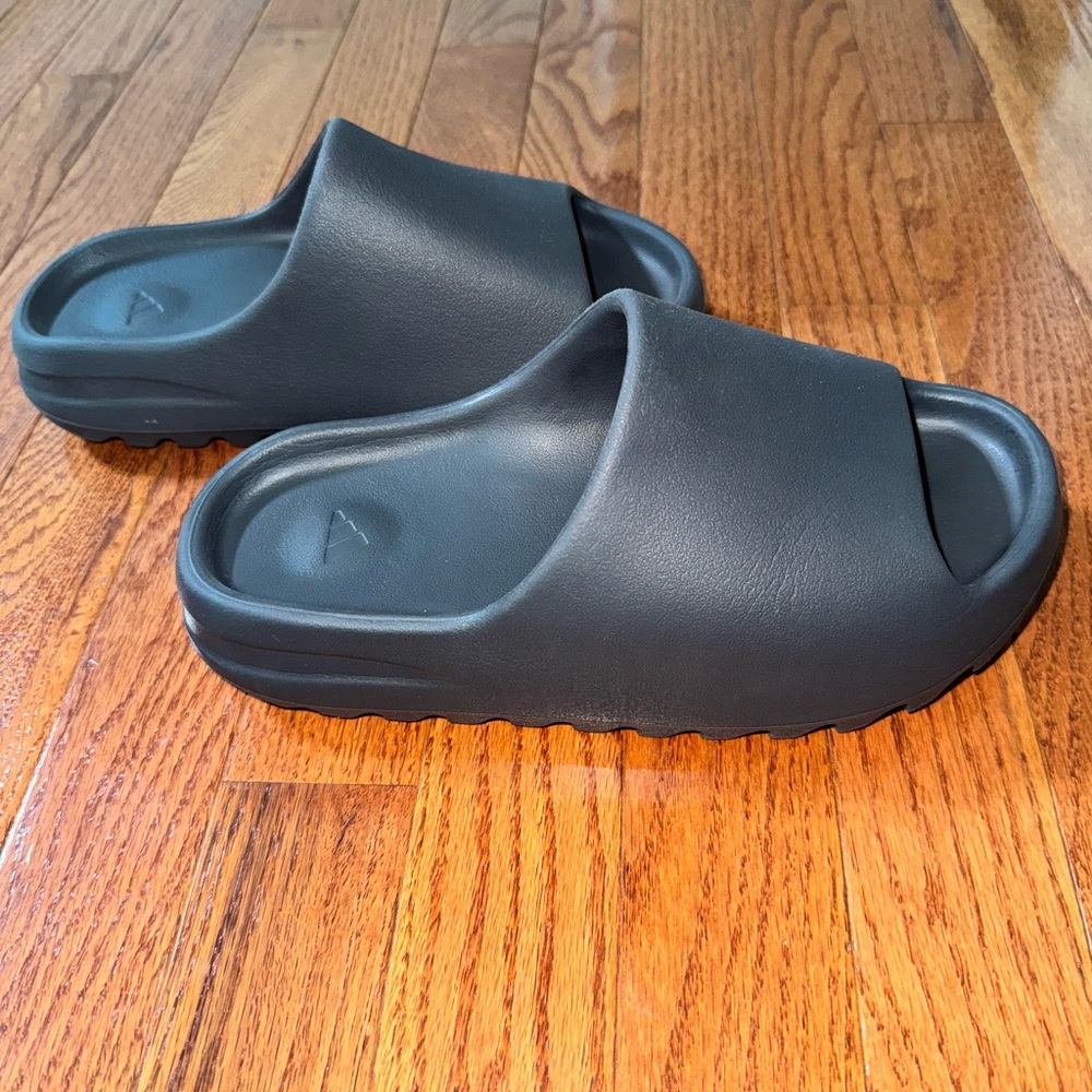 Yeezy slides!